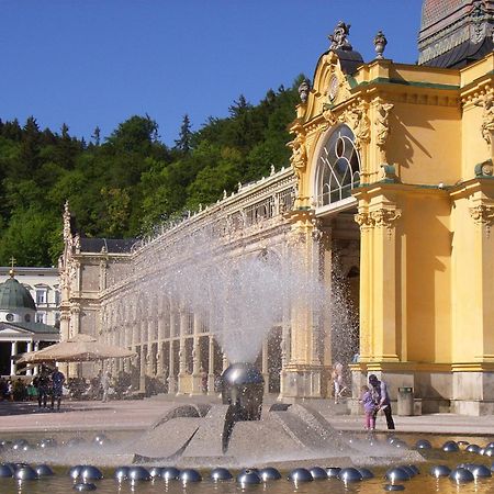 Hotel Maxim Mariánské Lázně Exterior foto